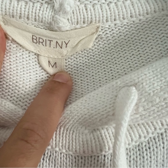 Cozy Striped White and Tan Women's Sweater - Picture 5 of 5